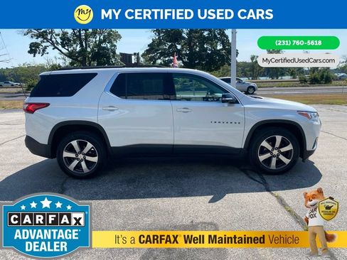 Used 2019 Chevrolet Traverse LT w/ LT Premium Package AWD/4WD image 4