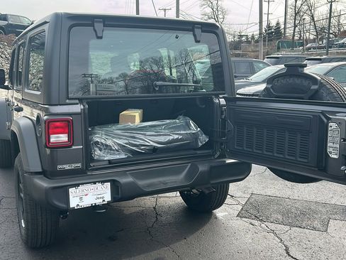 New 2026 Jeep Wrangler Unlimited Sport image 7