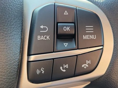 Used 2023 Ford Explorer XLT w/ Equipment Group 202A AWD/4WD image 25
