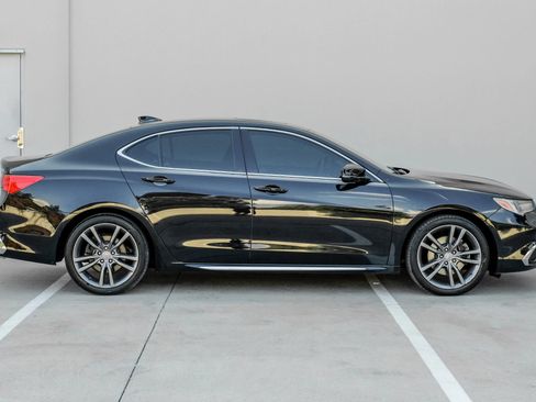 Used 2019 Acura TLX w/ Technology Package FWD image 10