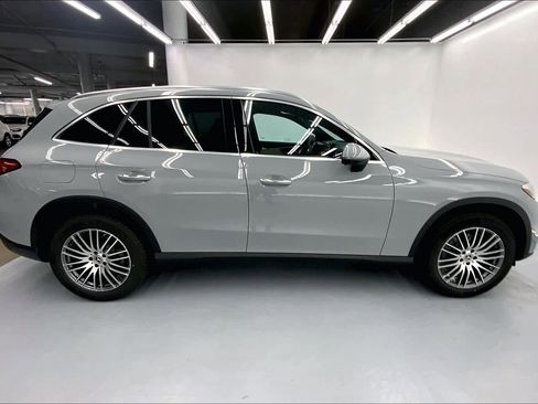 New 2026 Mercedes-Benz GLC 300 image 8