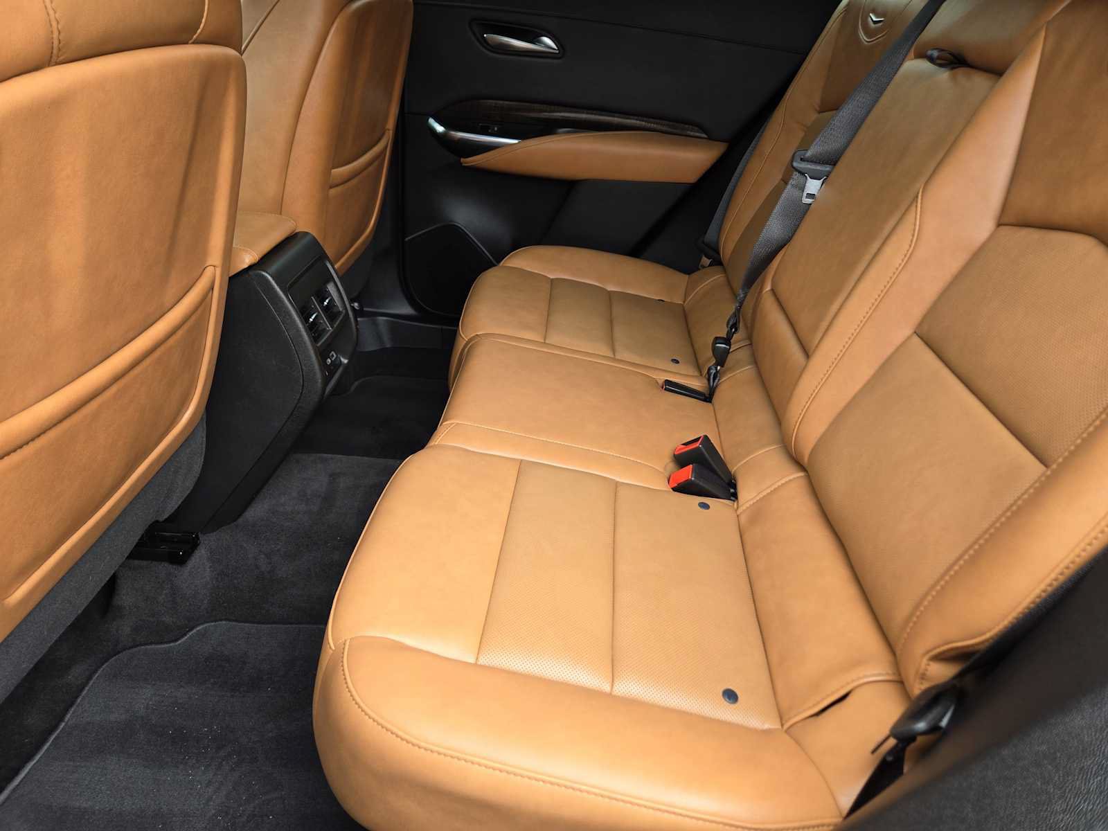 Certified 2023 Cadillac XT4 Premium Luxury FWD image 28