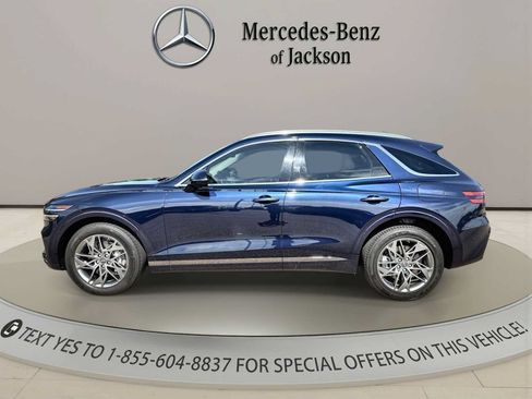 Used 2025 Genesis GV70 2.5T AWD/4WD image 2