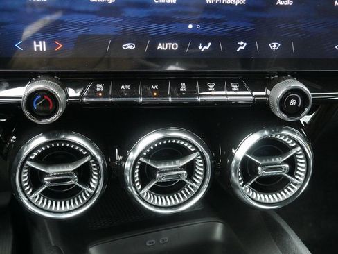 New 2025 Chevrolet Blazer EV LT image 15