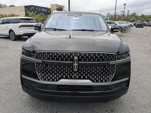 New 2025 Lincoln Navigator L Reserve image 9
