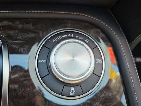 Certified 2024 Nissan Armada Platinum w/ Captain's Chairs Package image 32