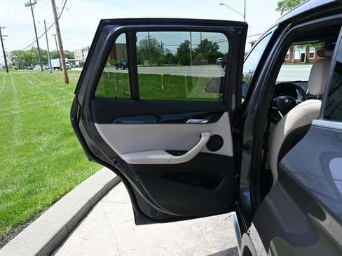 Used 2019 BMW X1 xDrive28i w/ Convenience Package AWD/4WD image 23