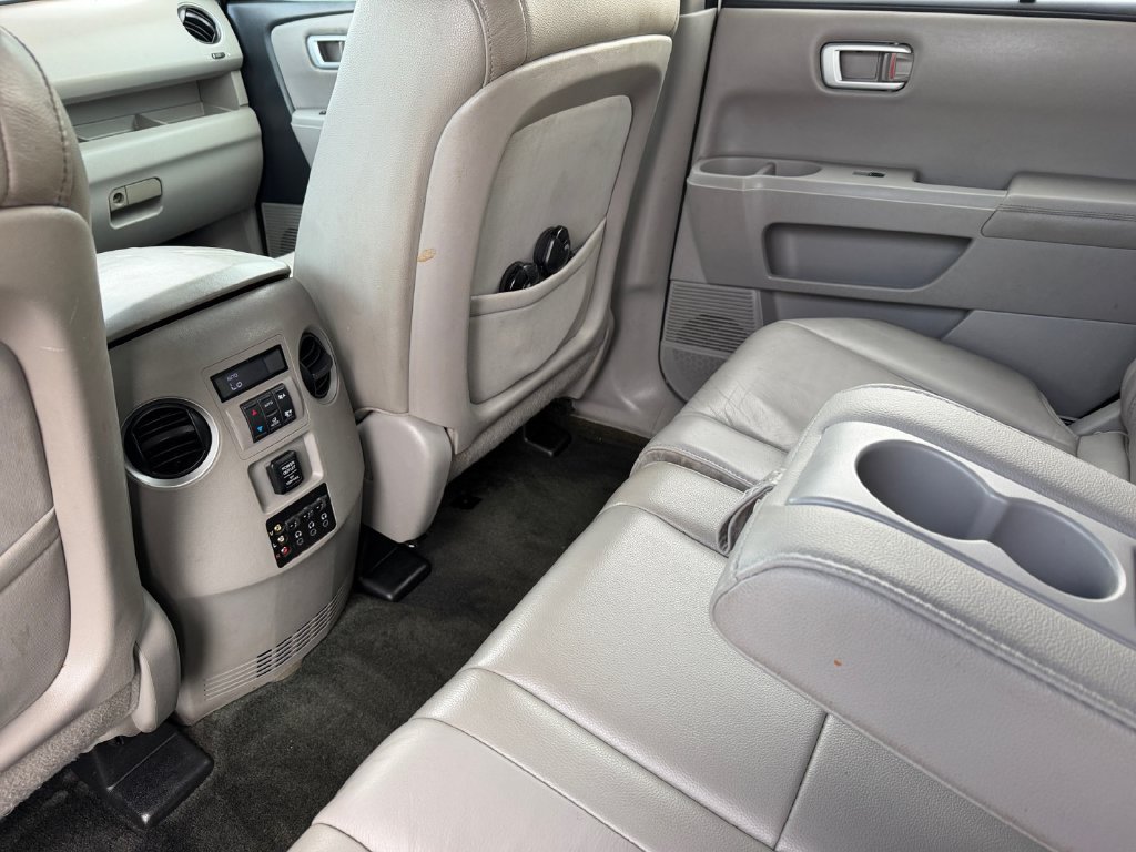 Used 2015 Honda Pilot Touring image 17