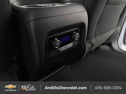 New 2026 Chevrolet Traverse LT image 29