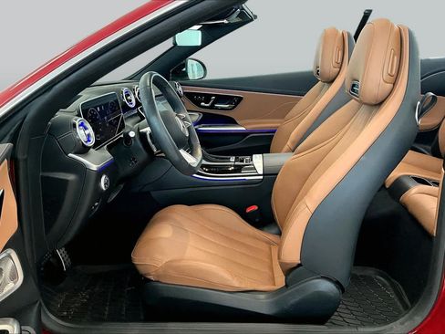 Used 2025 Mercedes-Benz CLE 450 4MATIC Cabriolet image 7