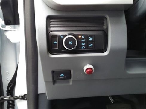 Used 2024 Ford F350 XL w/ Snow Plow Prep Package image 10