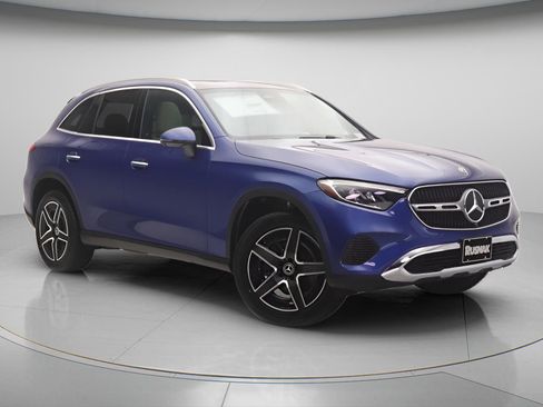 New 2026 Mercedes-Benz GLC 300 image 1