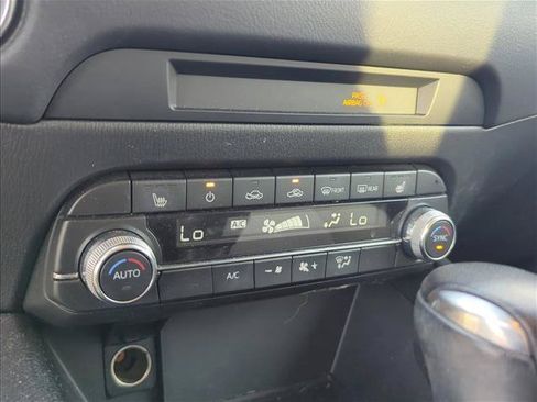 Used 2020 MAZDA CX-5 Touring FWD image 16
