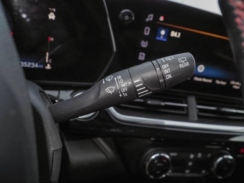 Certified 2024 Chevrolet Trax RS FWD image 25
