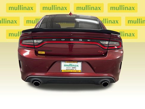 Used 2018 Dodge Charger R/T Scat Pack RWD image 18