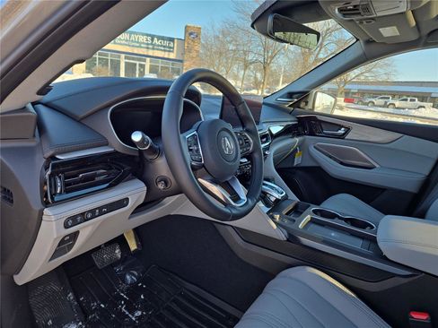 New 2026 Acura MDX SH-AWD w/Advance image 18