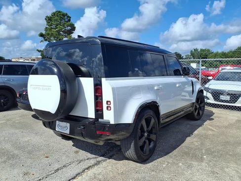 Used 2024 Land Rover Defender 110 X-Dynamic SE AWD/4WD image 2
