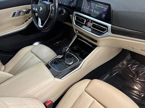 Used 2020 BMW 330i Sedan w/ Convenience Package RWD image 32