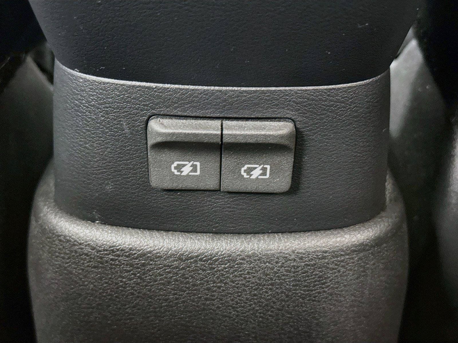 Used 2024 Nissan Kicks S FWD image 32