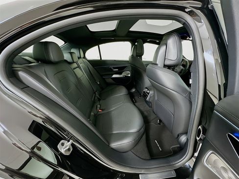 New 2026 Mercedes-Benz E 53 AMG e 4MATIC Sedan image 31