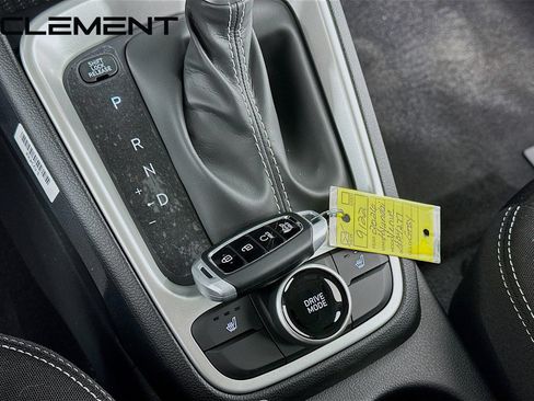 Certified 2026 Hyundai Venue SEL FWD image 23