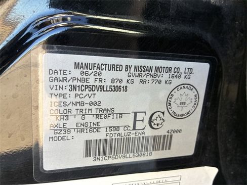 Used 2020 Nissan Kicks SR image 32