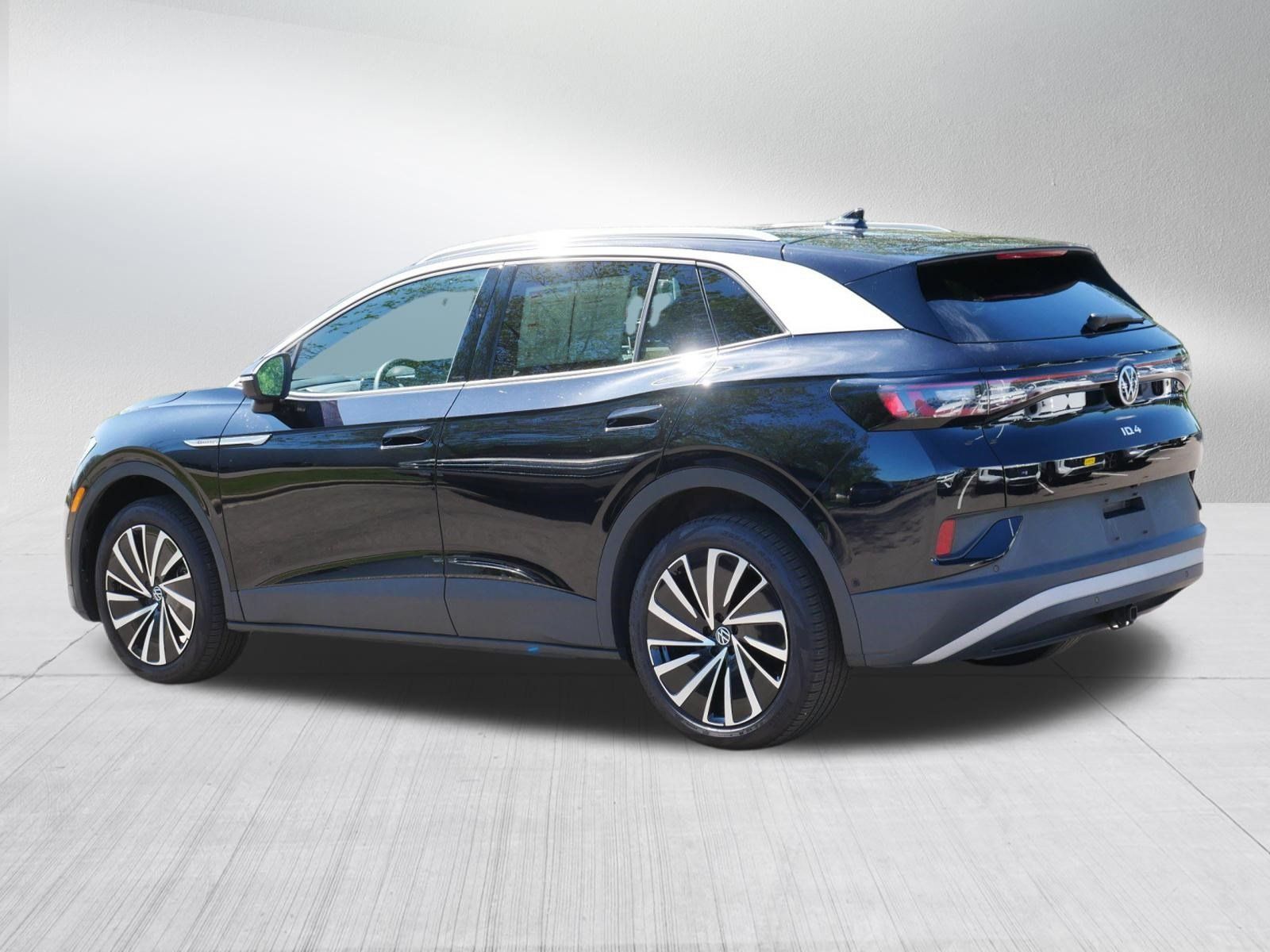 Certified 2023 Volkswagen ID.4 Pro S Plus AWD/4WD image 5