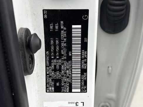 Used 2023 Toyota 4Runner SR5 Premium w/ Moonroof Package image 25