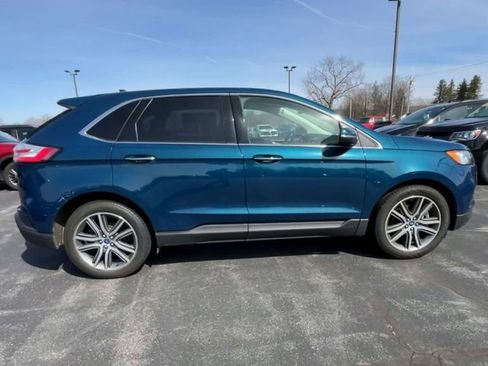 Used 2020 Ford Edge Titanium image 9