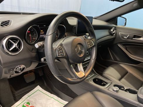 Used 2018 Mercedes-Benz GLA 250 4MATIC image 10