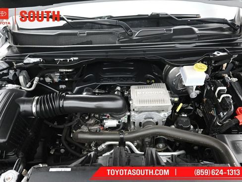 Used 2023 RAM 1500 Laramie AWD/4WD image 31