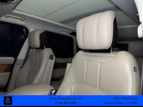 Used 2018 Land Rover Range Rover Supercharged AWD/4WD image 31