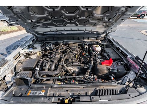 Used 2022 Ford Bronco Black Diamond image 29