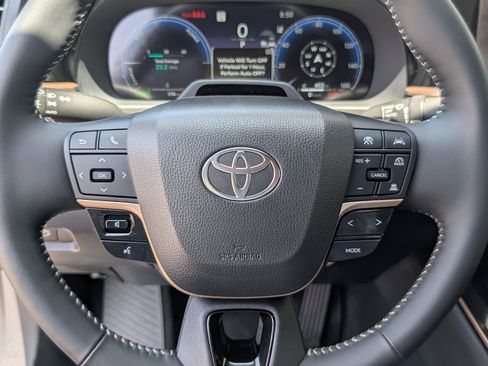 Used 2026 Toyota Crown w/ Advanced Technology Package AWD/4WD image 18