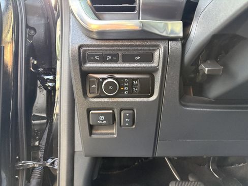 Certified 2023 Ford F150 Lariat image 33