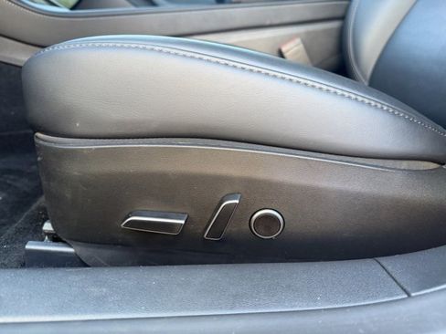 Used 2023 Tesla Model 3 Standard Range image 10