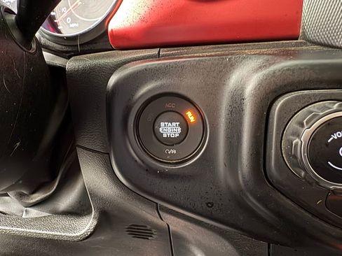 Used 2022 Jeep Wrangler Unlimited Rubicon w/ LED Lighting Group image 22