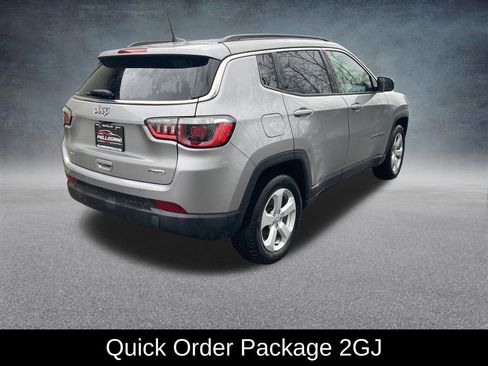 Used 2019 Jeep Compass Latitude AWD/4WD image 6