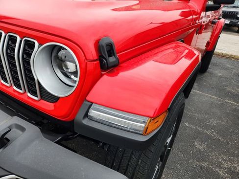 New 2026 Jeep Wrangler Unlimited Sahara AWD/4WD image 24