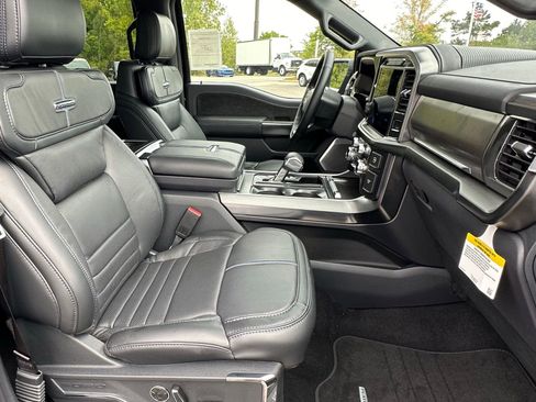 Used 2024 Ford F150 Platinum image 17