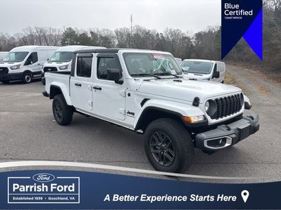 Used 2024 Jeep Gladiator Sport