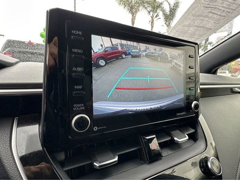 Used 2022 Toyota Corolla SE image 6