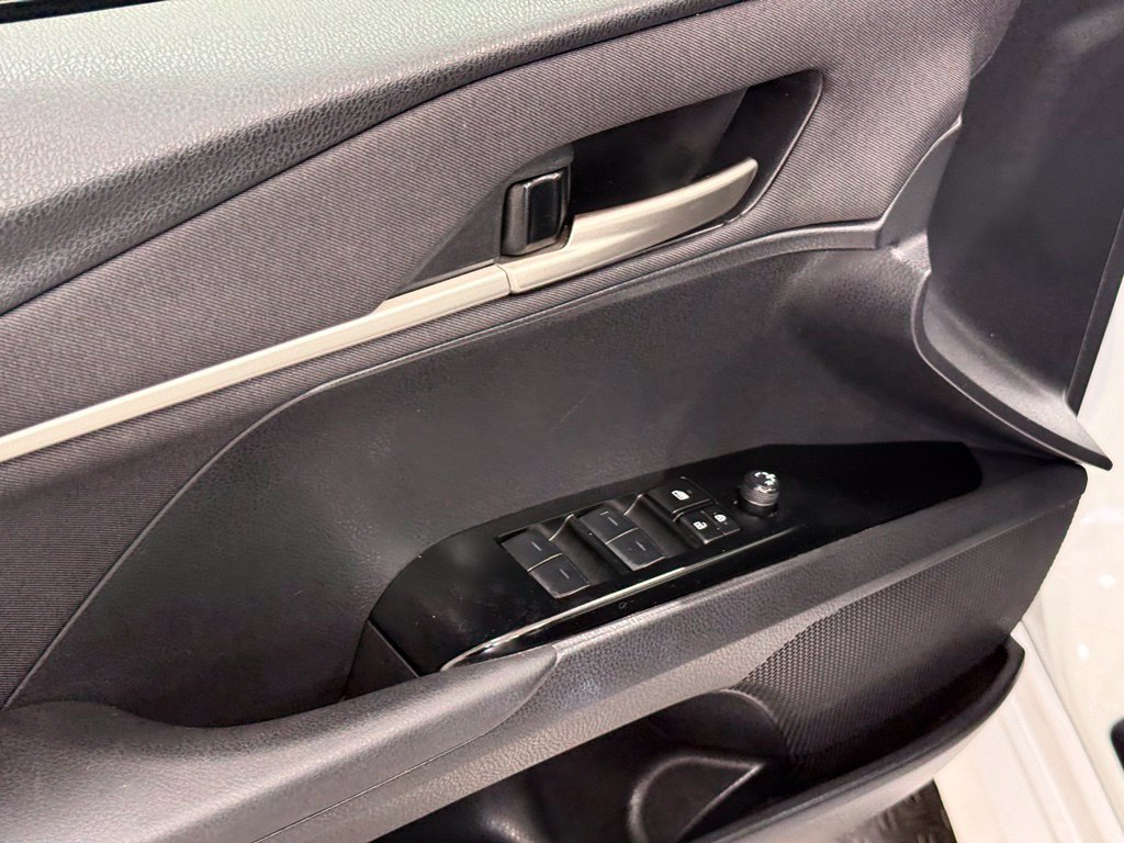 Used 2025 Toyota Camry LE FWD image 15