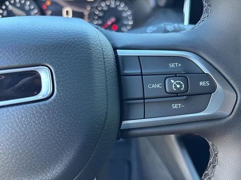 New 2026 Jeep Compass Latitude AWD/4WD image 18