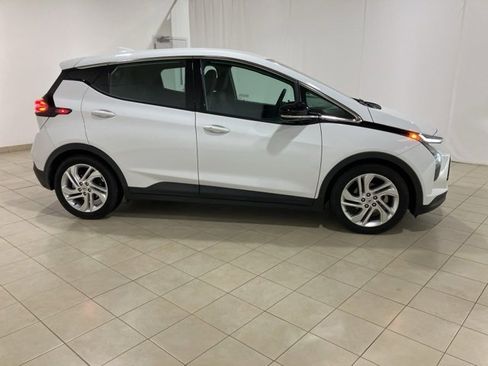 Used 2022 Chevrolet Bolt LT image 6