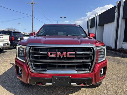 Used 2021 GMC Yukon XL AT4 w/ AT4 Premium Plus Package image 2