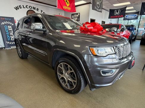 Used 2020 Jeep Grand Cherokee Overland AWD/4WD image 20