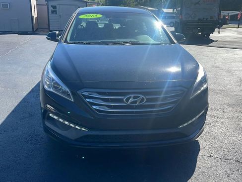 Used 2015 Hyundai Sonata SE w/ Option Group 09 FWD image 3
