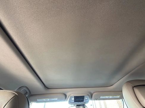 Used 2015 Jeep Grand Cherokee Overland w/ Advanced Technology Group image 30