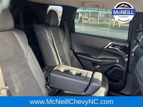 Used 2022 Mitsubishi Outlander SE image 12